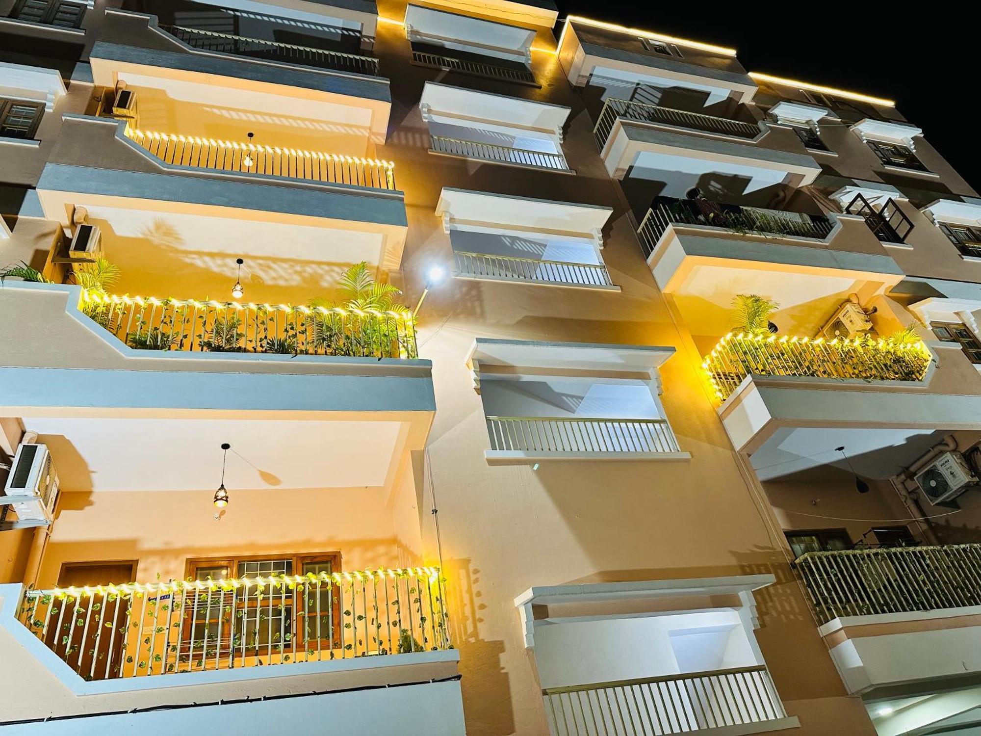 Zoomstay - 3Bhk Apartments فاراناسي المظهر الخارجي الصورة