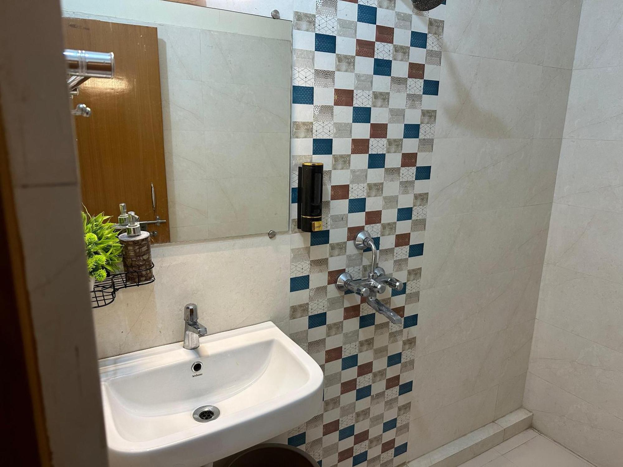 Zoomstay - 3Bhk Apartments فاراناسي المظهر الخارجي الصورة